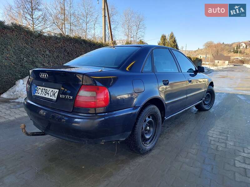 Седан Audi A4 2000 в Турці фото 3 Седан Audi A4 2000 в Турці