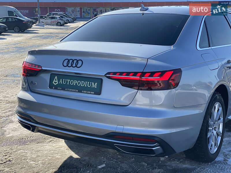 Седан Audi A4 2020 в Киеве