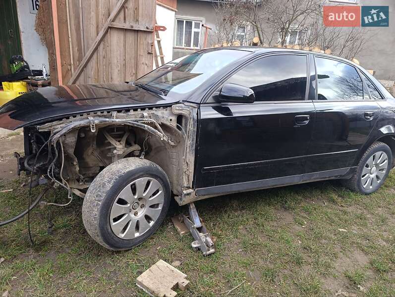 Седан Audi A4 2002 в Красноильске фото 4 Седан Audi A4 2002 в Красноильске