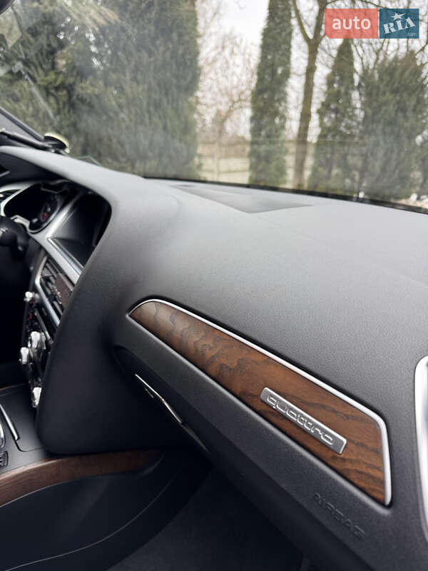 Седан Audi A4 2015 в Самборе