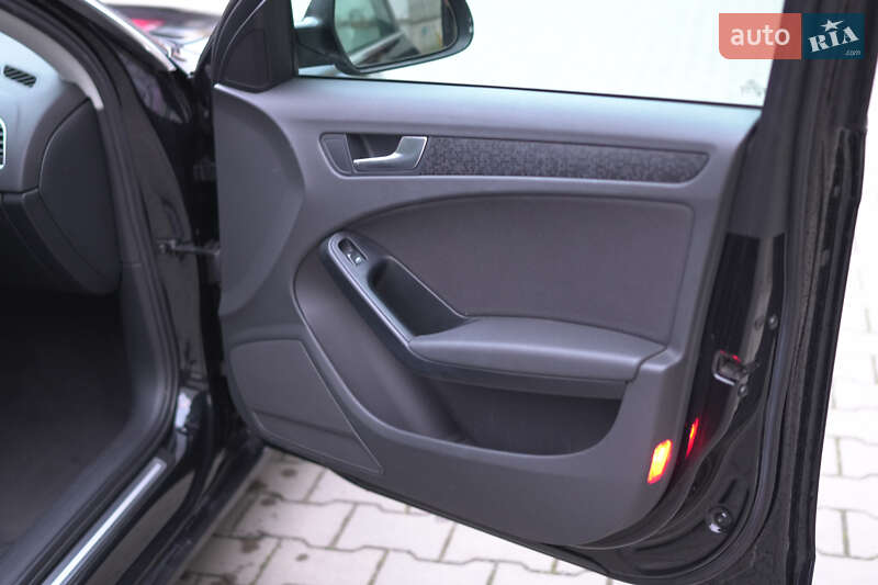 Седан Audi A4 2010 в Києві фото 19 Седан Audi A4 2010 в Києві