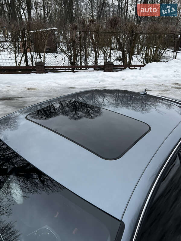 Седан Audi A4 2014 в Самборі