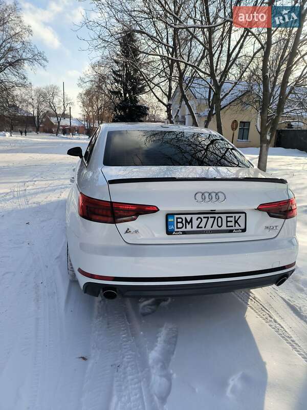 Седан Audi A4 2016 в Ромнах