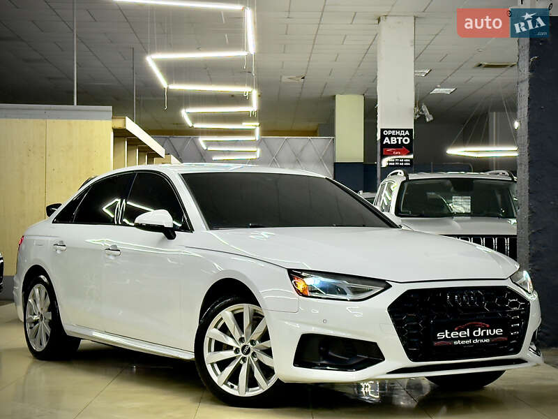 Седан Audi A4 2021 в Миколаєві