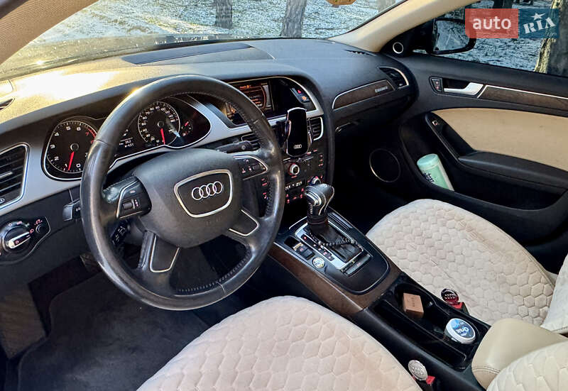 Седан Audi A4 2014 в Миколаєві