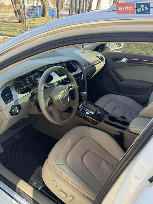 Універсал Audi A4 2012 в Львові фото 5 Універсал Audi A4 2012 в Львові