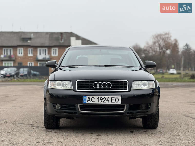 Седан Audi A4 2001 в Владимире