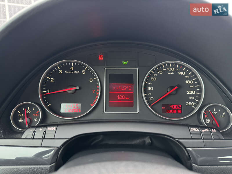 Седан Audi A4 2001 в Владимире