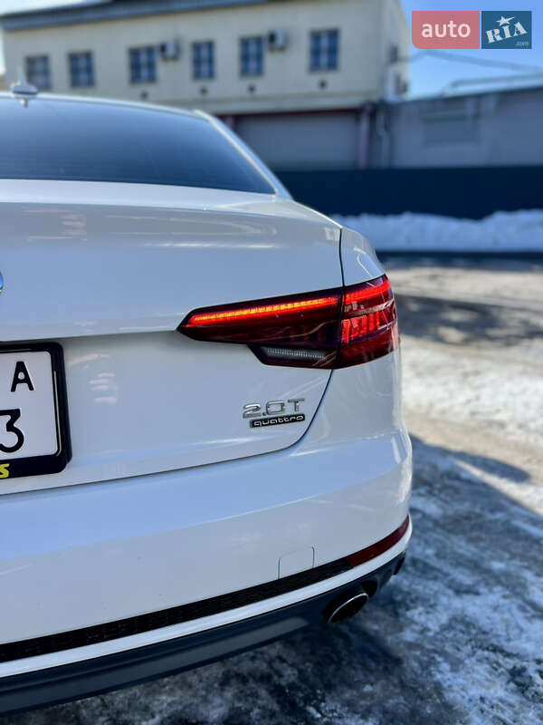 Седан Audi A4 2016 в Киеве