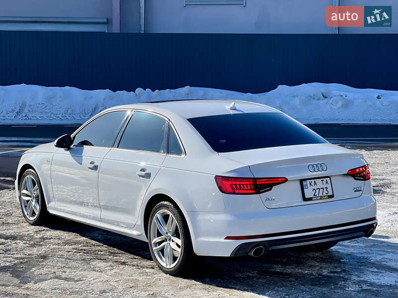 Седан Audi A4 2016 в Киеве