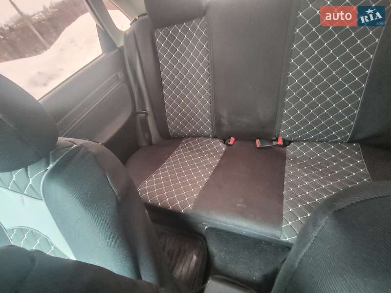 Седан Audi A4 1996 в Тернополе