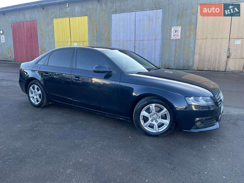 Седан Audi A4 2011 в Новояворовске фото 4 Седан Audi A4 2011 в Новояворовске