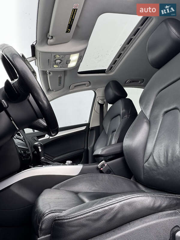 Седан Audi A4 2012 в Чернигове