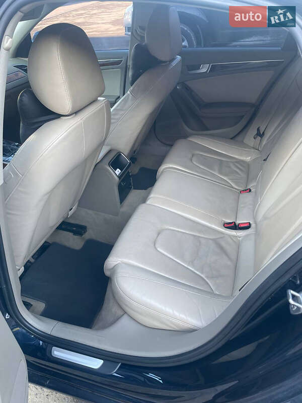 Седан Audi A4 2011 в Новояворовске фото 16 Седан Audi A4 2011 в Новояворовске