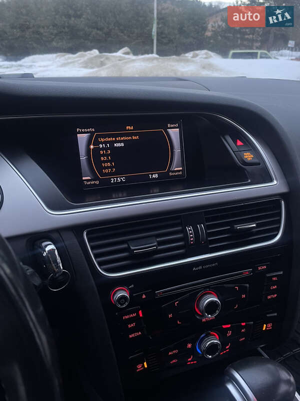 Седан Audi A4 2013 в Новояворівську