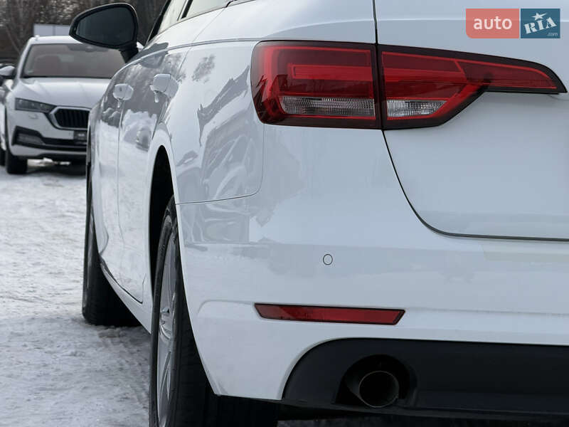 Универсал Audi A4 2017 в Луцке