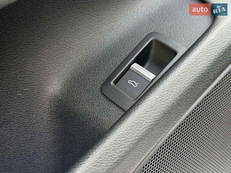 Универсал Audi A4 2017 в Луцке