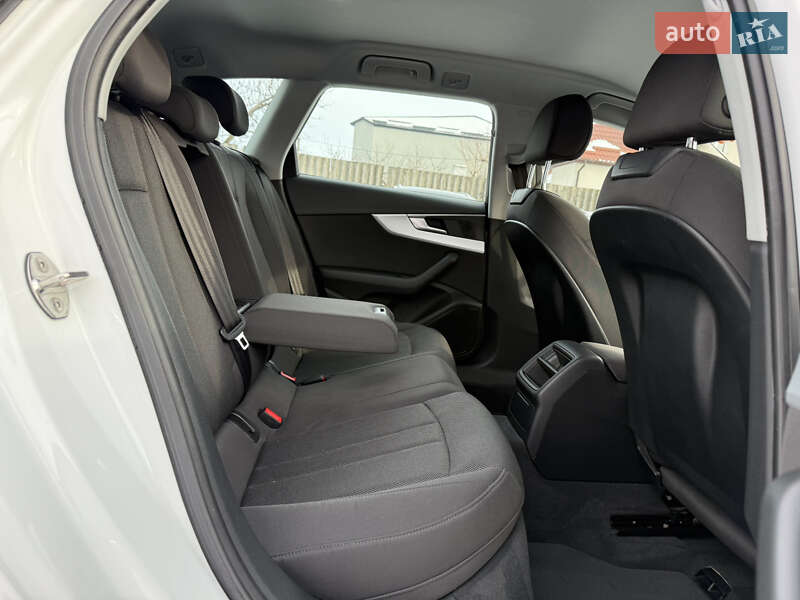 Универсал Audi A4 2017 в Луцке