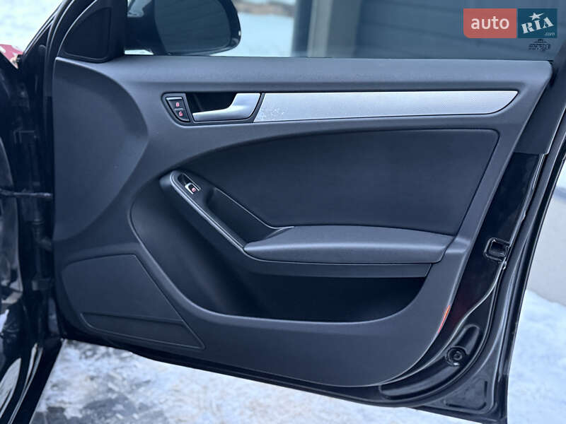 Седан Audi A4 2012 в Тернополі