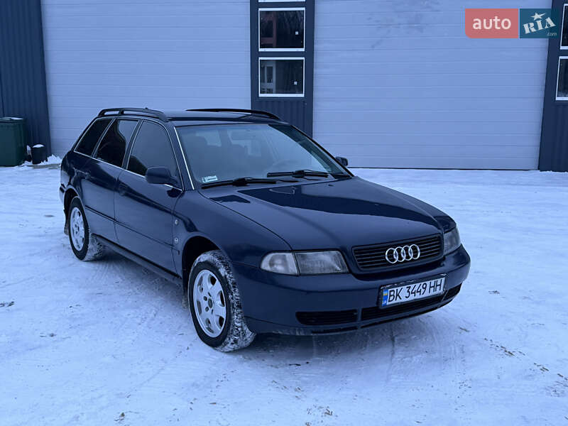 Універсал Audi A4 1996 в Золотоноші