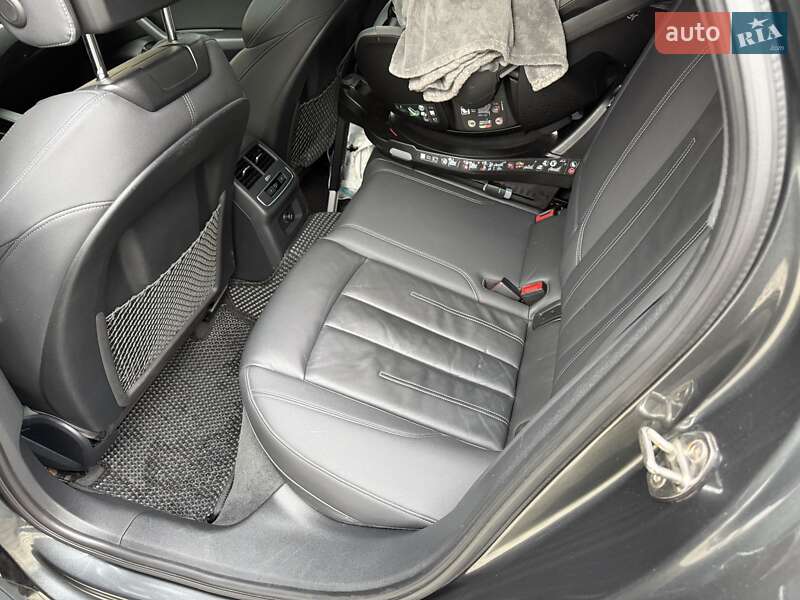 Седан Audi A4 2020 в Києві