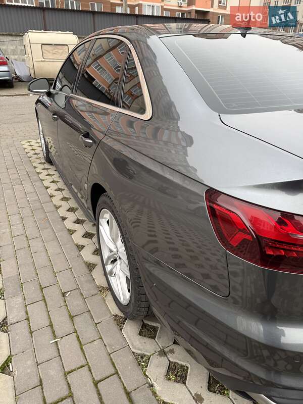 Седан Audi A4 2020 в Києві