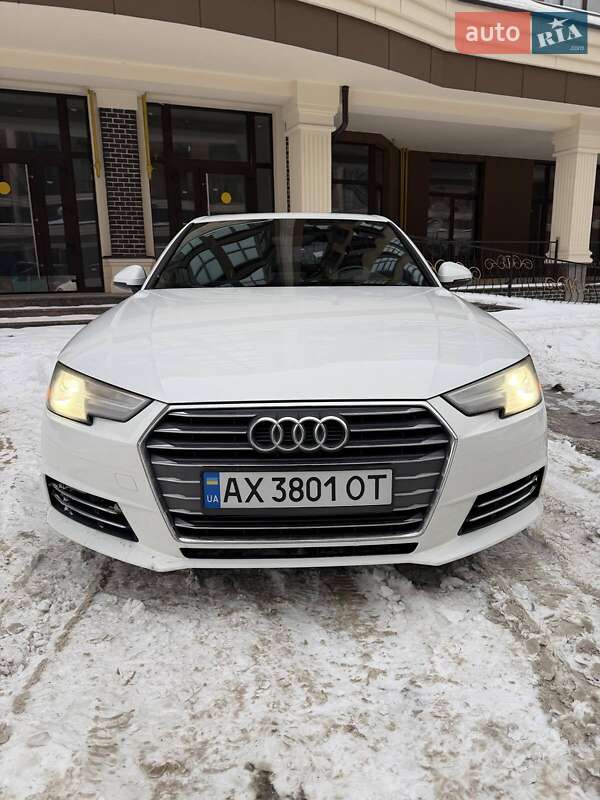 Седан Audi A4 2017 в Киеве