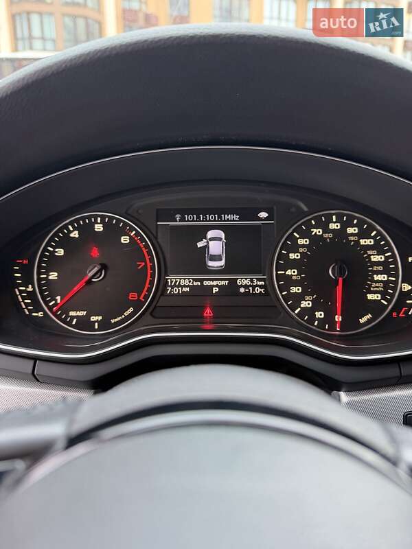 Седан Audi A4 2017 в Киеве