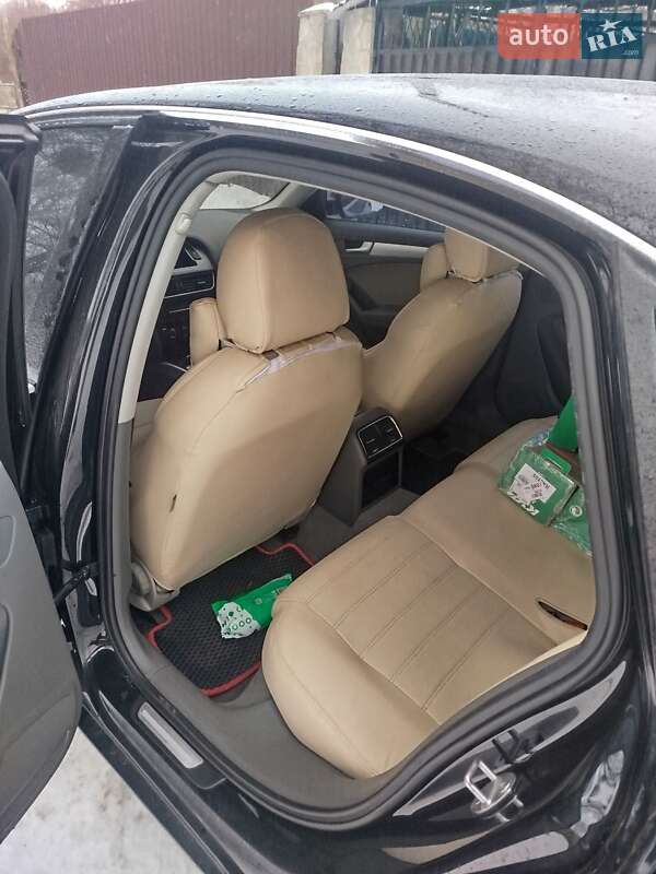 Седан Audi A4 2011 в Люботині