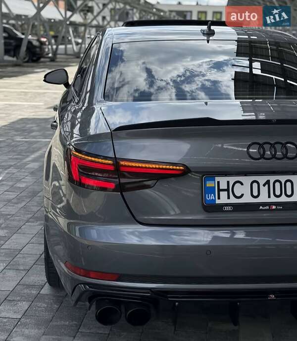 Седан Audi A4 2017 в Киеве