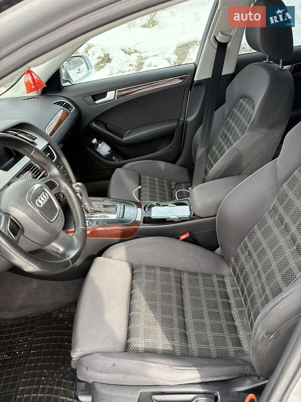 Універсал Audi A4 2010 в Чернівцях фото 8 Універсал Audi A4 2010 в Чернівцях