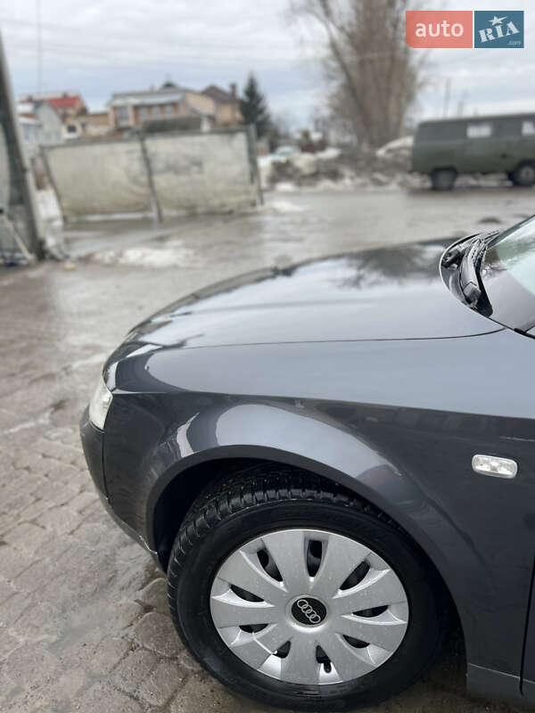 Седан Audi A4 2001 в Львове