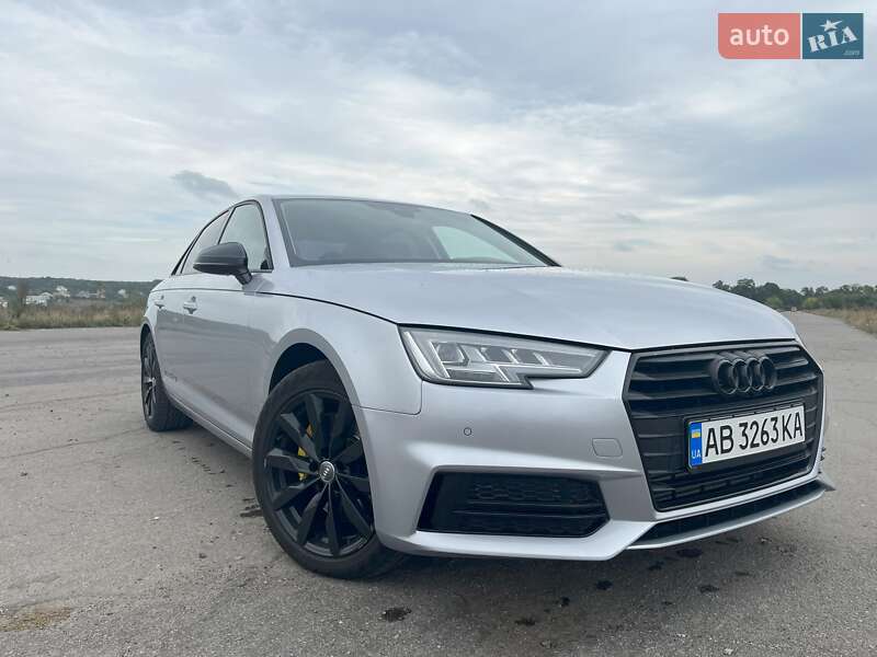 Седан Audi A4 2016 в Баре
