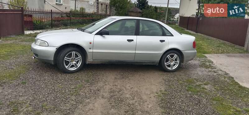 Седан Audi A4 1995 в Гусятині фото 16 Седан Audi A4 1995 в Гусятині