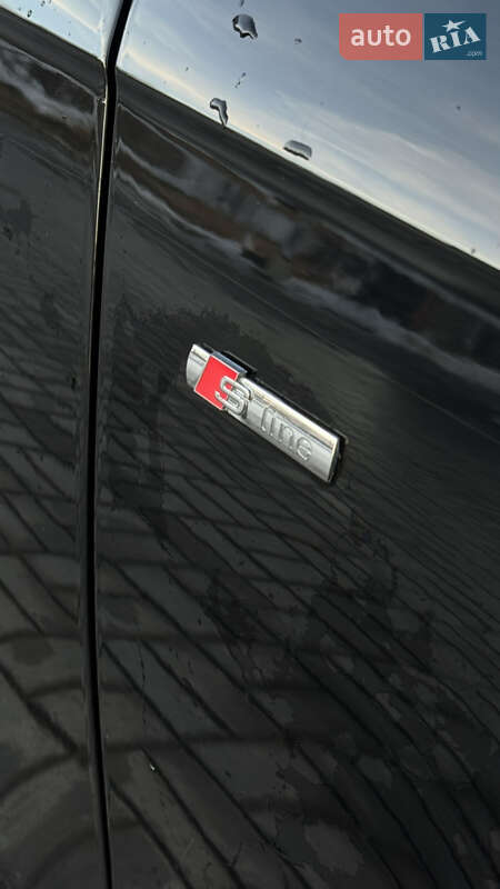 Седан Audi A4 2012 в Нововолынске