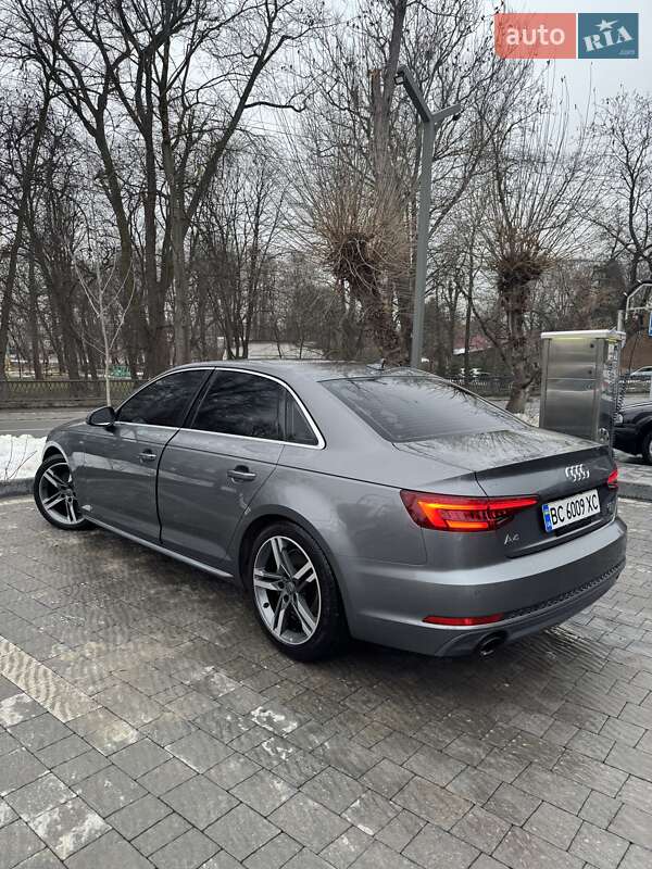 Седан Audi A4 2018 в Львове