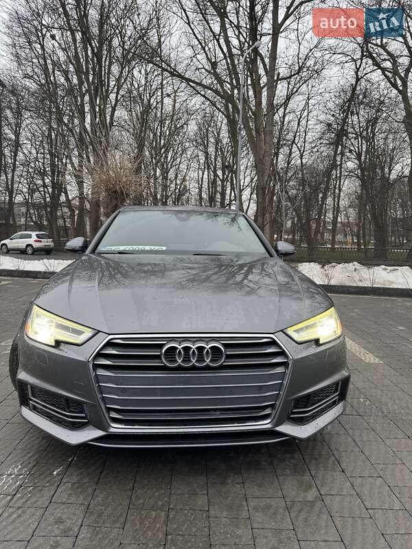 Седан Audi A4 2018 в Львове