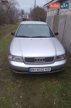 Седан Audi A4 1998 в Овидиополе