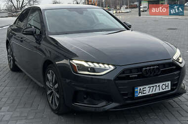 Седан Audi A4 2023 в Дніпрі