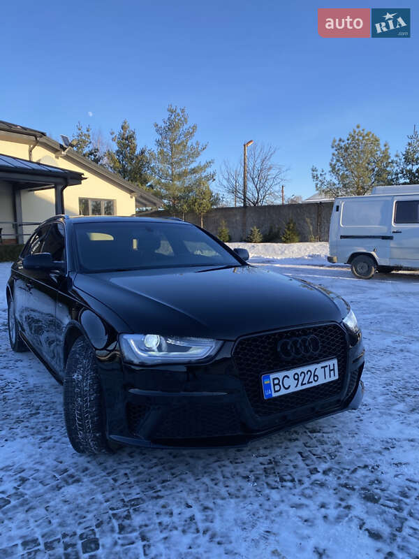 Універсал Audi A4 2013 в Жовкві