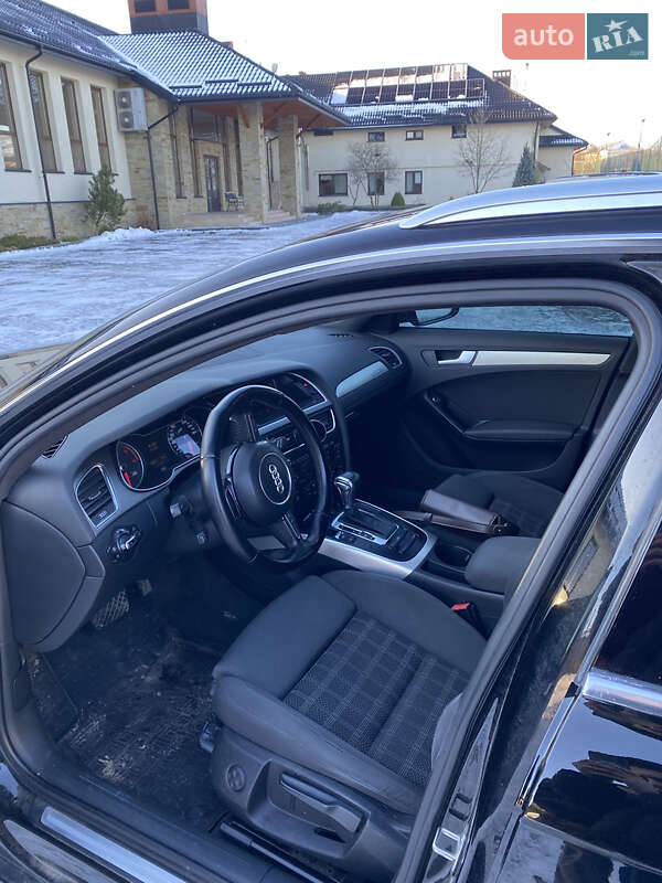 Універсал Audi A4 2013 в Жовкві