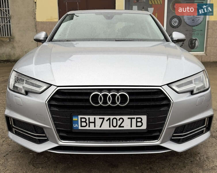 2017 Audi A4, VIN WAUENAF43JA021814:plate — фото 1 (autoria)