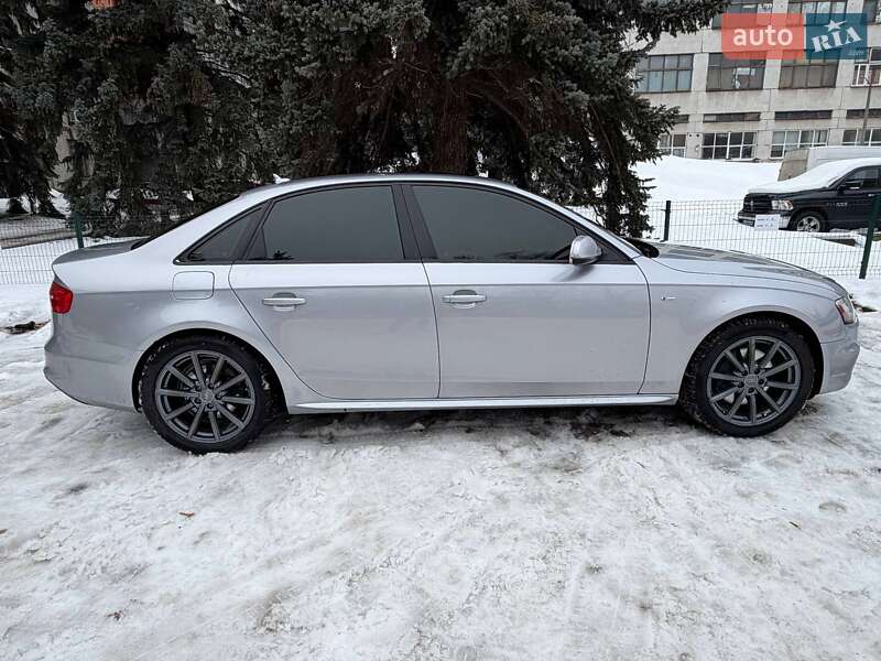 Седан Audi A4 2015 в Києві