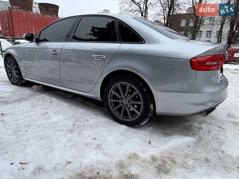 Седан Audi A4 2015 в Києві