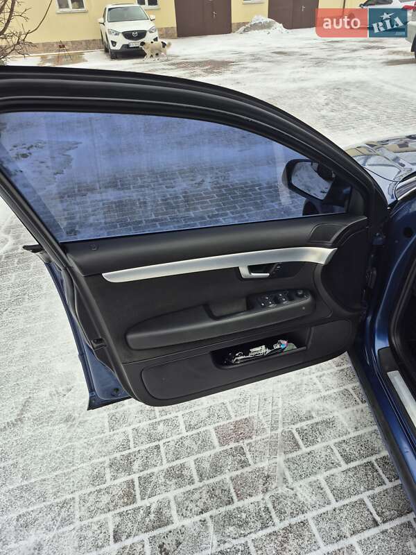 Седан Audi A4 2006 в Черкасах