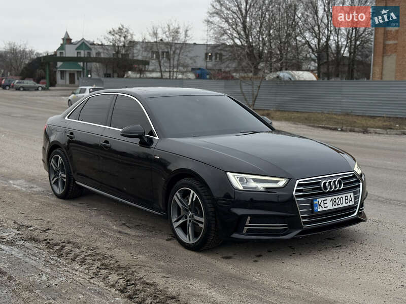 Седан Audi A4 2016 в Полтаві