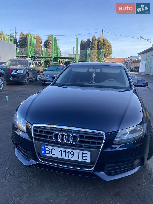 Седан Audi A4 2011 в Новояворовске фото 17 Седан Audi A4 2011 в Новояворовске