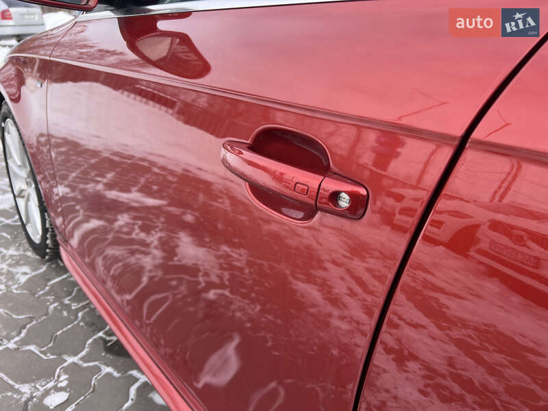 Седан Audi A4 2014 в Нововолынске