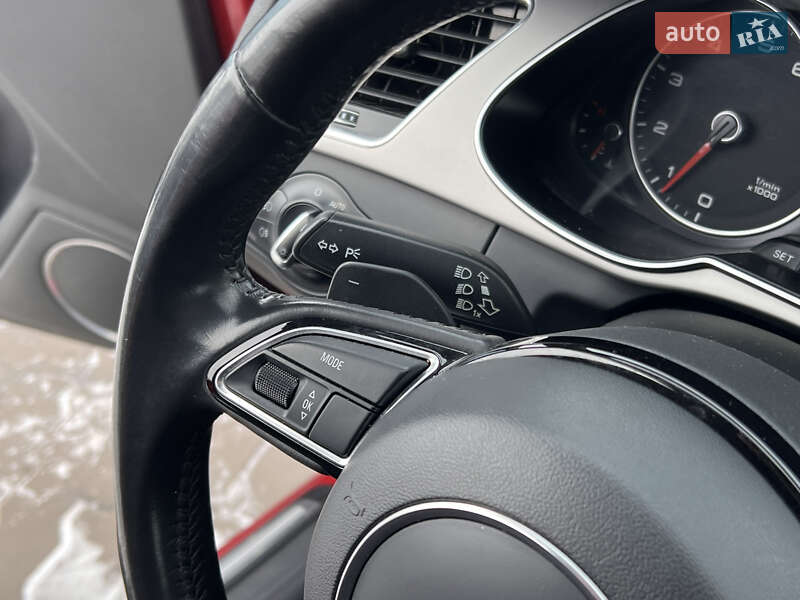 Седан Audi A4 2014 в Нововолынске