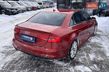 Седан Audi A4 2014 в Нововолынске